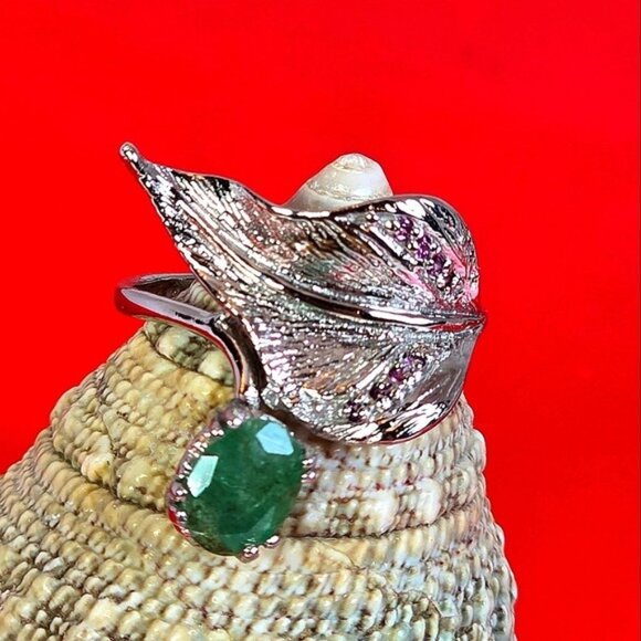 925 Sterling Silver Leaf Ring Sz 8 with Naural Emerald & Garnet Gemstone - Picture 4 of 13